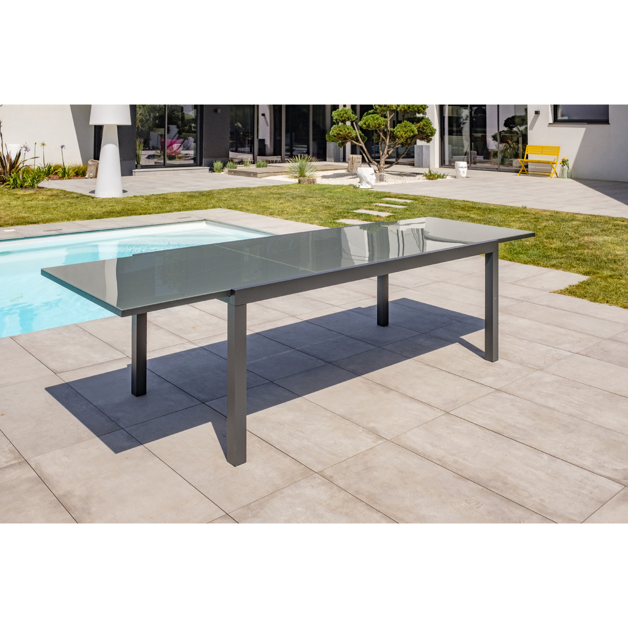 TOLEDE - Table de jardin 12 places en aluminium et plateau verre