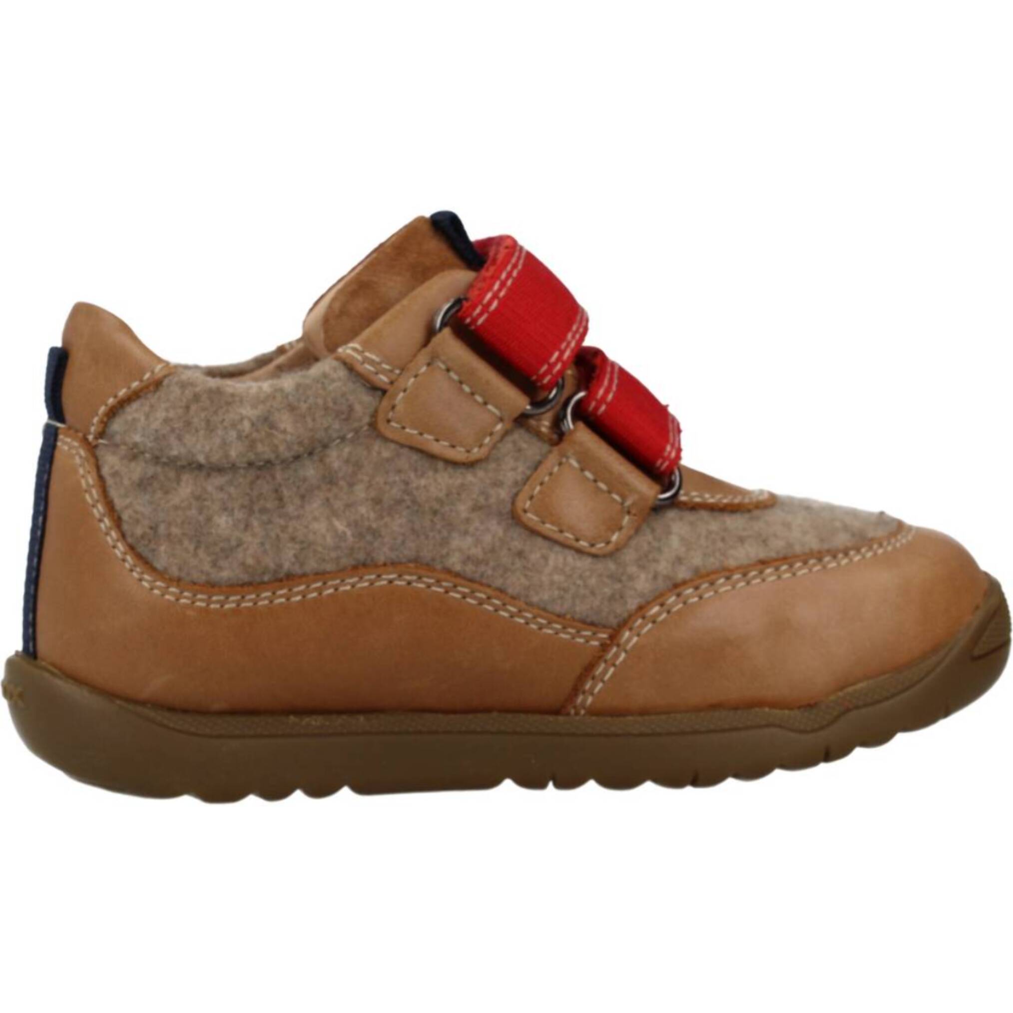 Zapatos Niño de la marca GEOX  modelo B MACCHIA BOY MARRON
