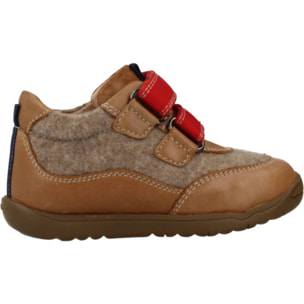 Zapatos Niño de la marca GEOX  modelo B MACCHIA BOY MARRON