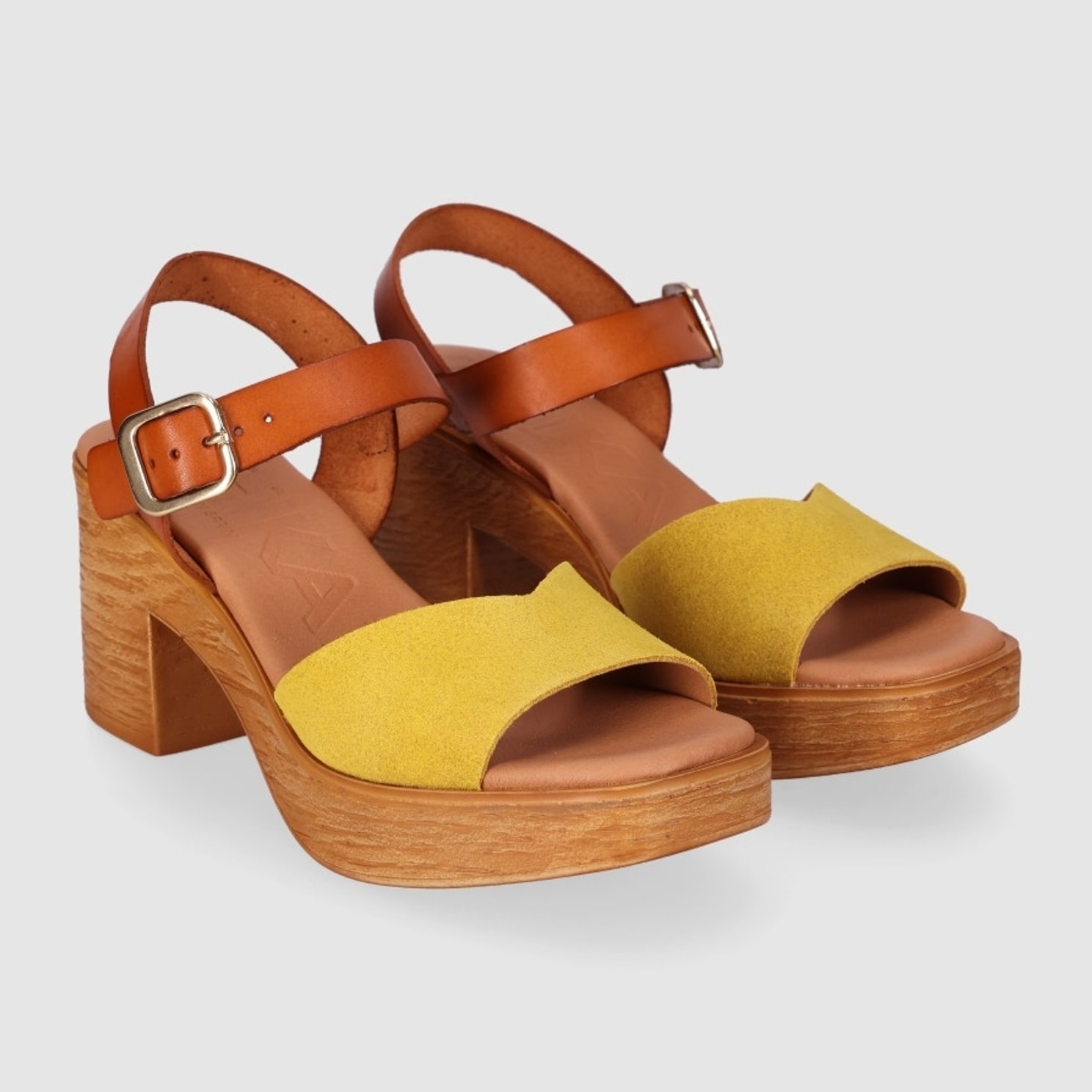 Sandalias de Serraje - Mostaza - Tacón: 6 cm