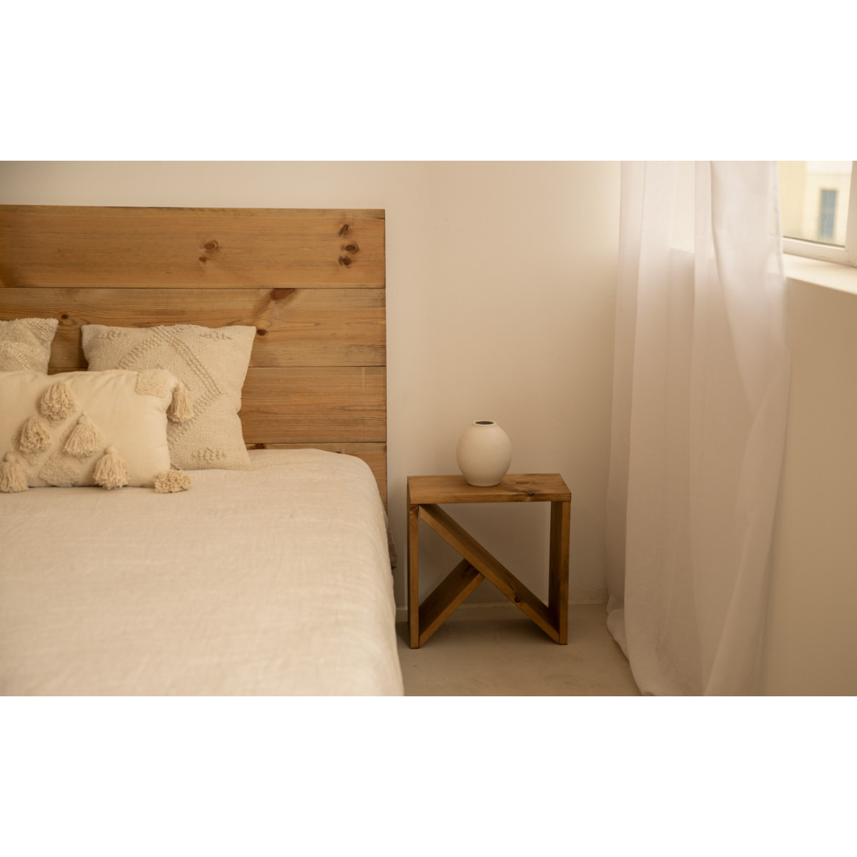 Pack tête de lit et tables en bois massif ton chêne foncé en différentes tailles