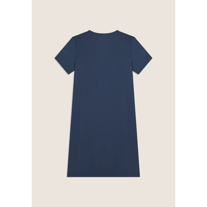 Abito con Ricamo Sangallo sulle Maniche