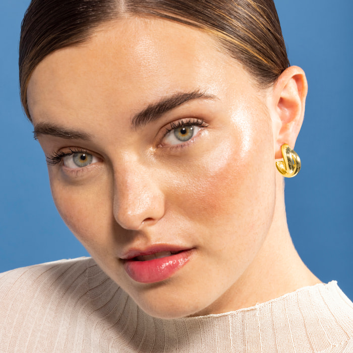 Pendientes acabados en oro amarillo de 18K