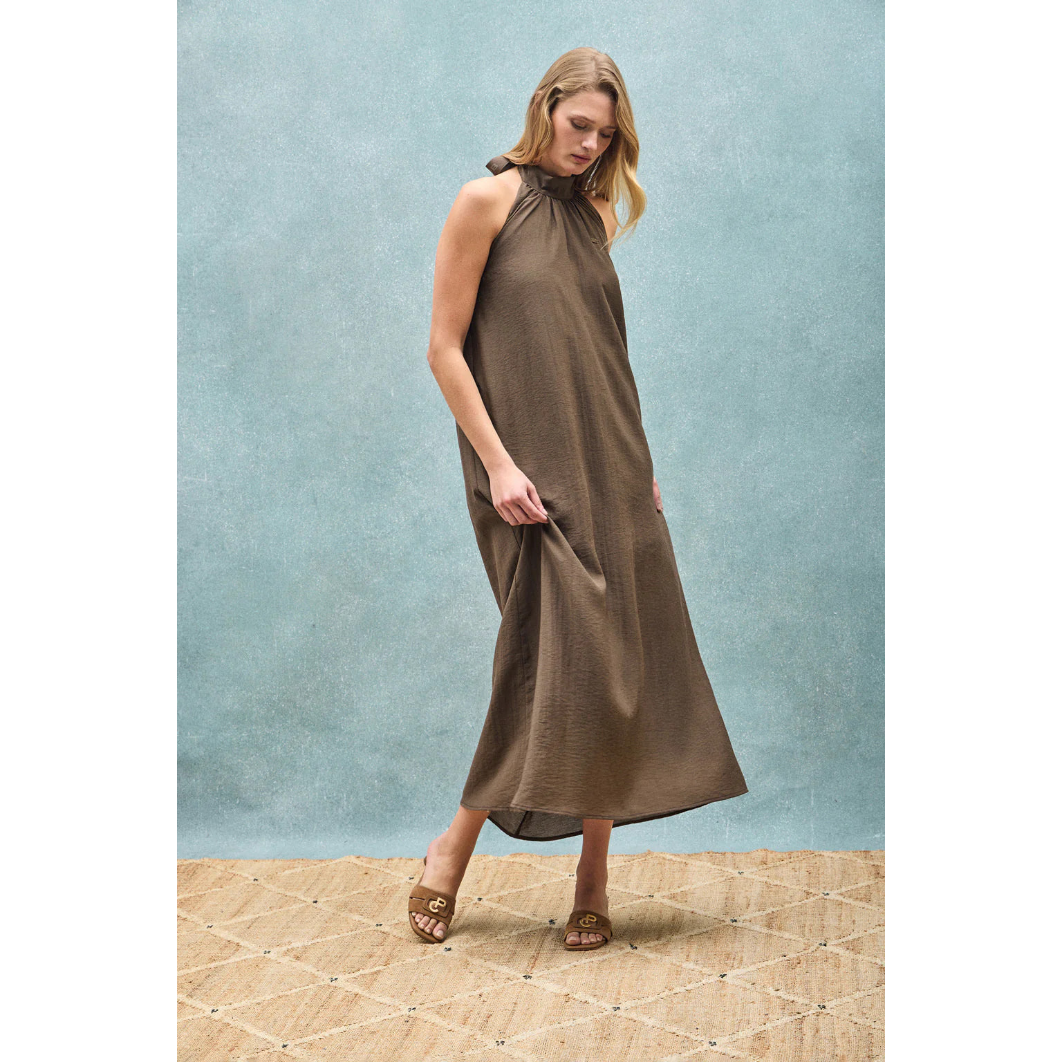 Vestido Valay color moca con detalles Polo Club