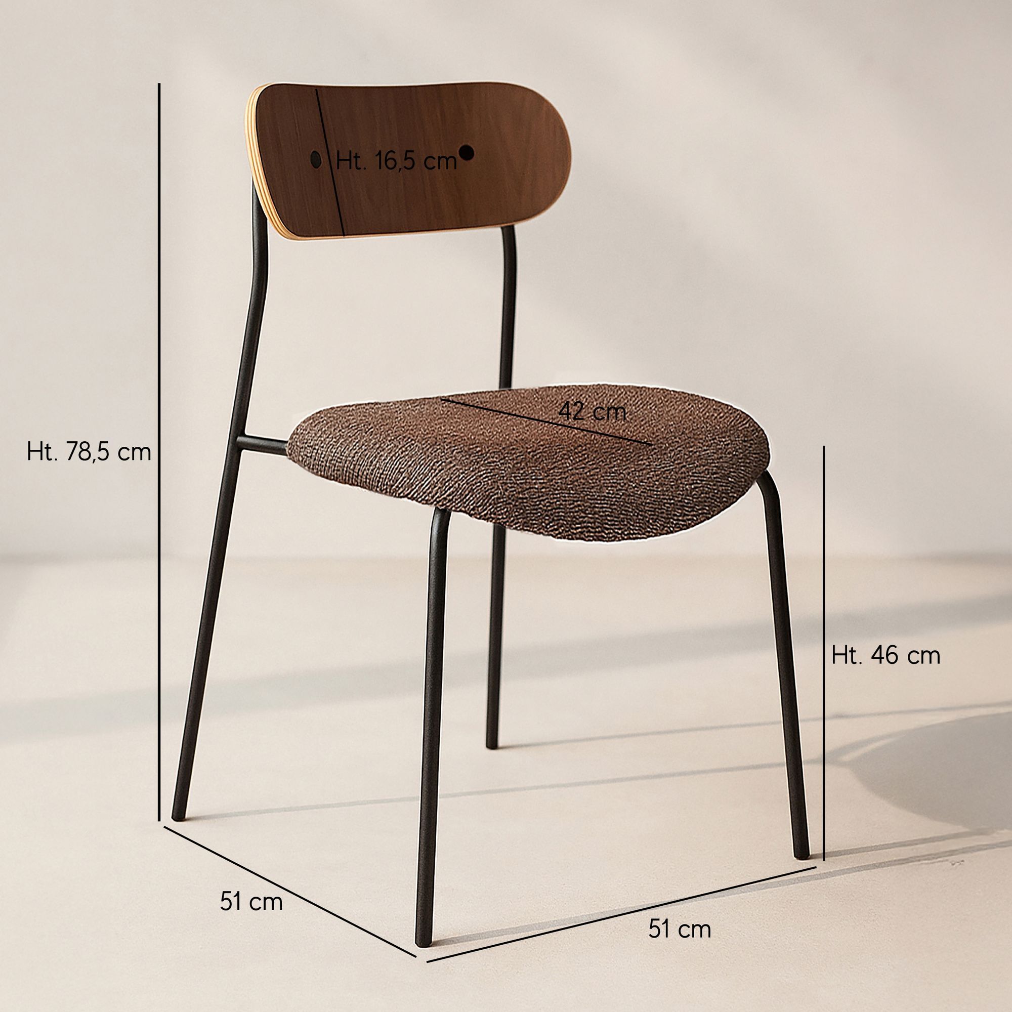 Lot de 2 chaises en tissu marron et dossier en finition noyer  GASTON