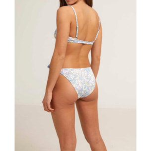 Top de bikini con colores pastel