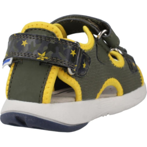 Sandalias Niño de la marca GEOX  modelo B SANDAL MULTY BOY VERDE