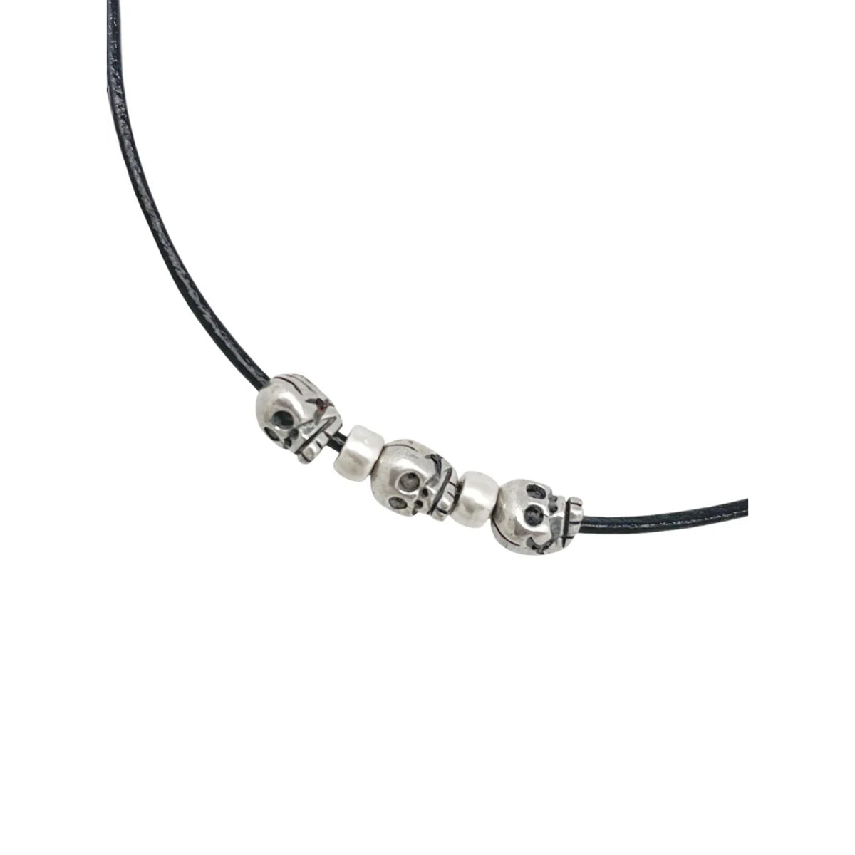 Collar tripleSkull en cuero negro