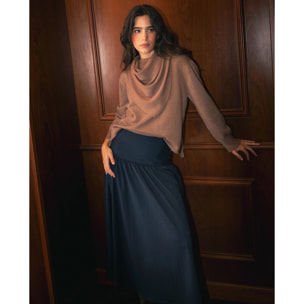 Falda de rayas con canesú ancho y bajo pañuelo