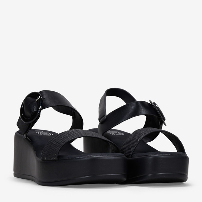 Sandalias de cuña negras con cierre de hebilla