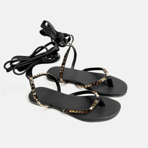 Sandalo in vera pelle con cinturini alla caviglia - NERO