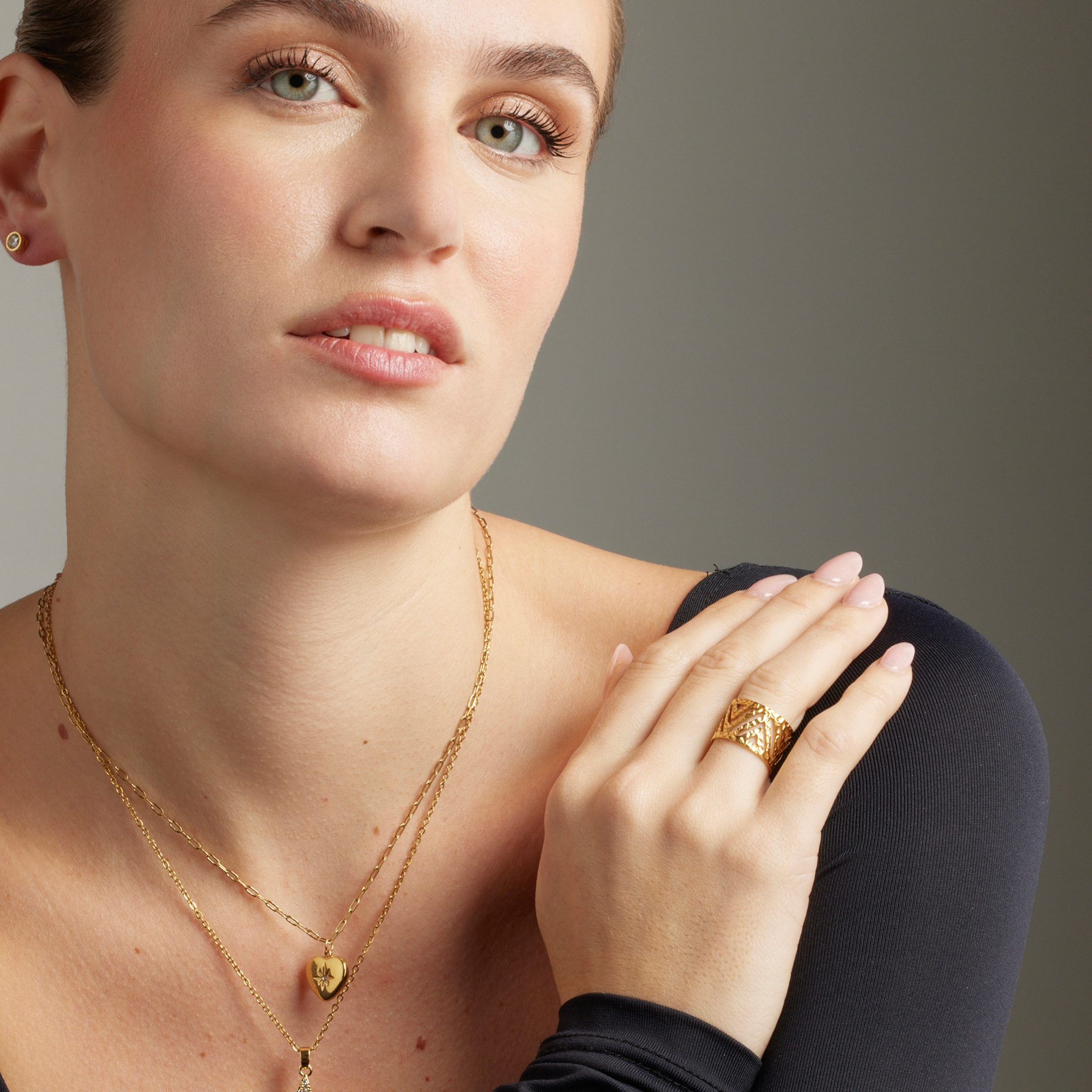 Anillo LUX BY LUX acabado oro 18k