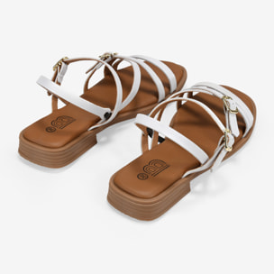 Sandalias planas blancas en piel  con doble hebilla