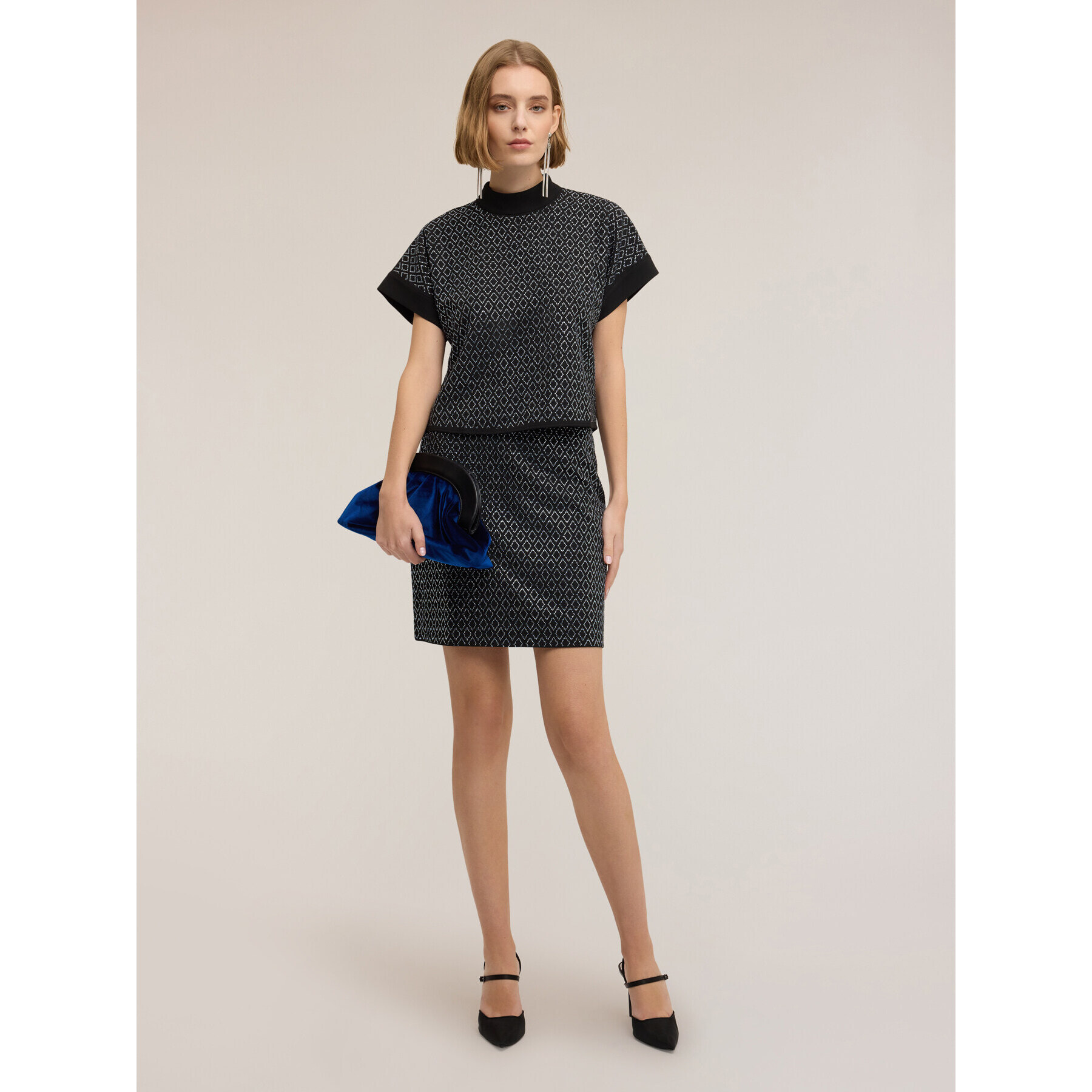 Motivi - Blusa in jersey con applicazione geometrica di strass - Nero