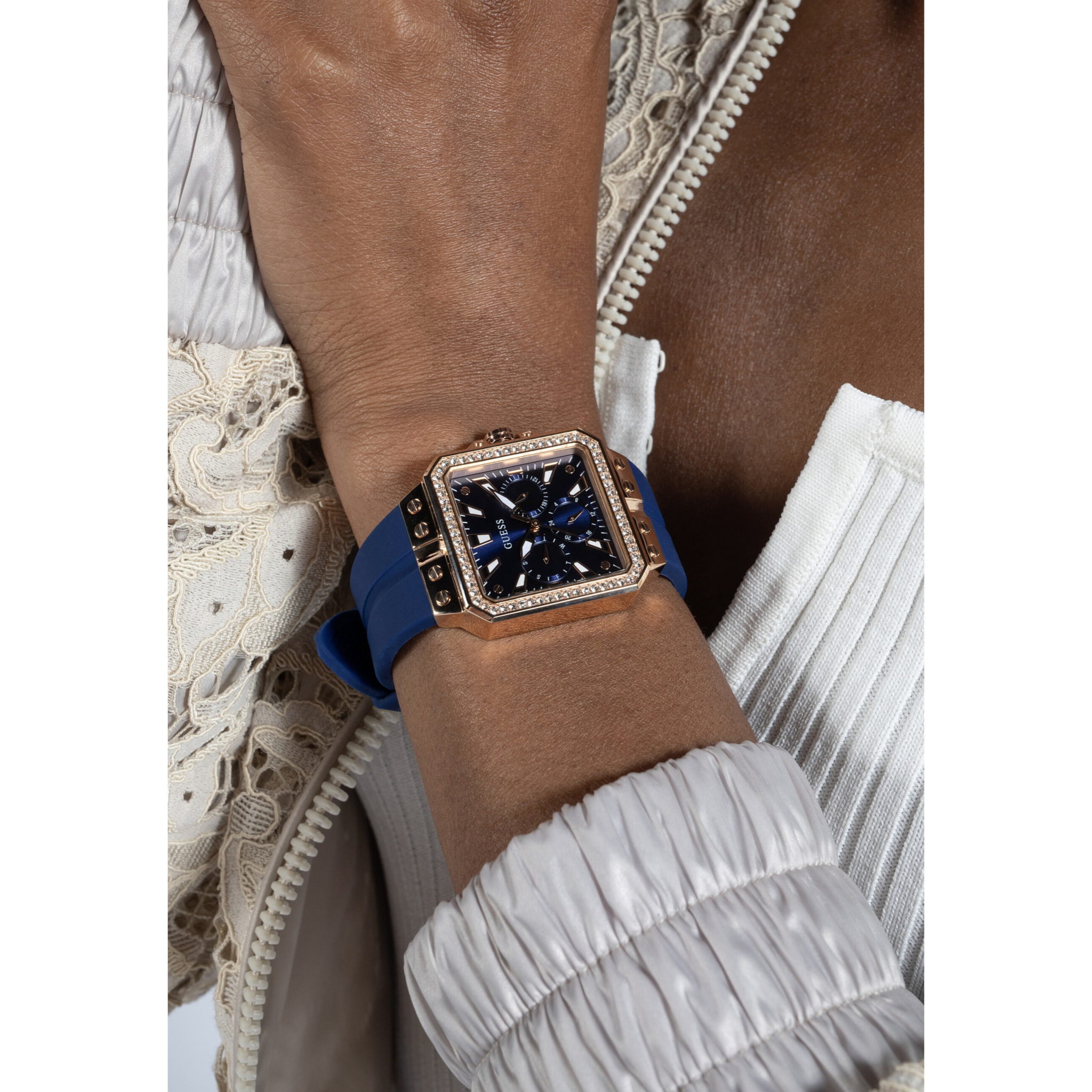 Guess Reloj Analógico De Cuarzo Libra