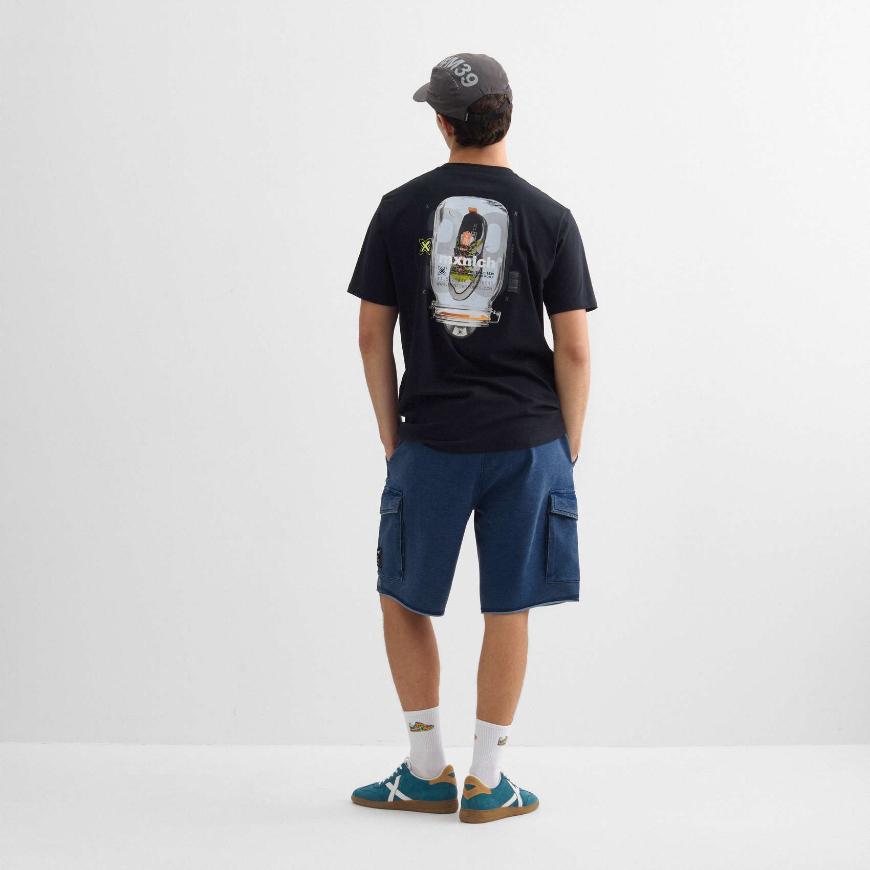 Camiseta oversize MUNICH streetwear de algodón orgánico negra