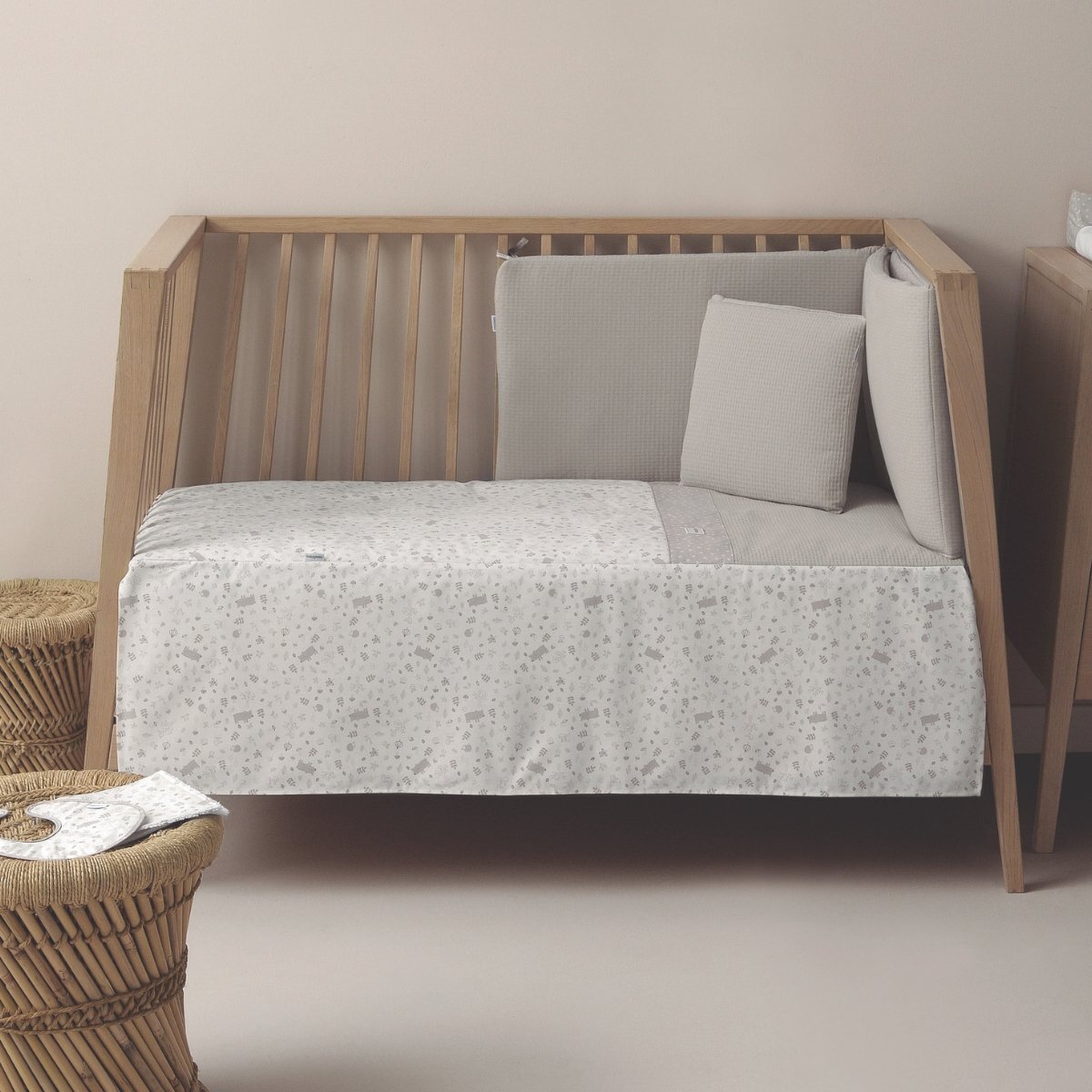 Cambrass Jgo 2 Pcs.Colcha I-V. Cuna 60 Abete