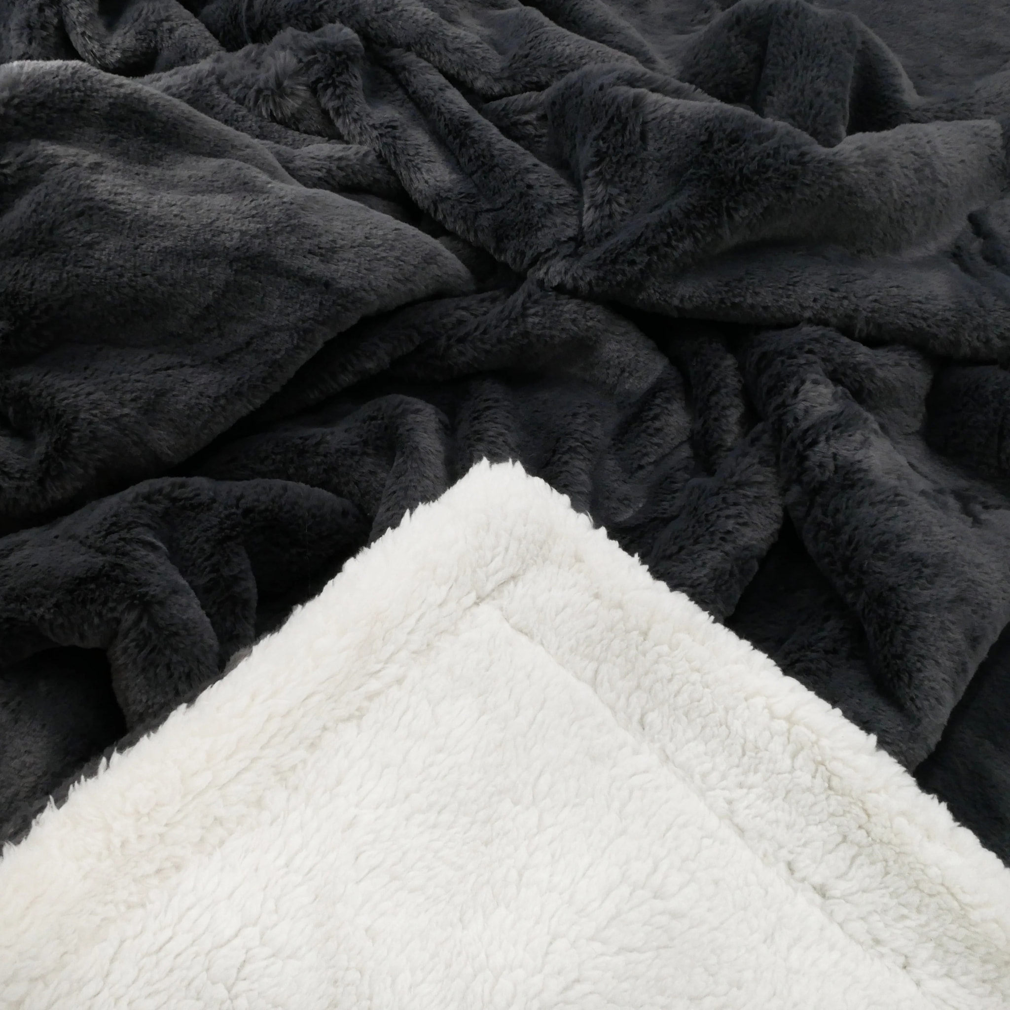 Couverture imitation "Lapin" - Cocoon Gris Anthracite - 610g/m²