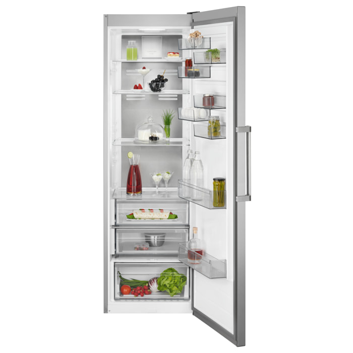 AEG Frigorífico 1 puerta de libre instalación CustomFlex® de 1860 mm RKB738E5MX | Reacondicionado