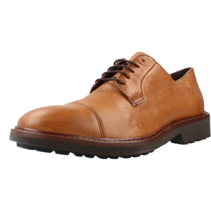 Zapatos de Vestir Hombre de la marca GEOX  modelo U26DRD 00046 MARRON CLARO