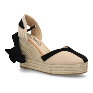 Alpargata de cuña alta de esparto con cintas