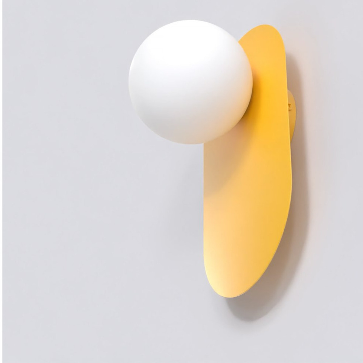 Lampada da parete Viva in acciaio arancione e vetro