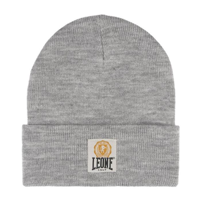 Cappello invernale con logo stile college e risvolto "Varsity"