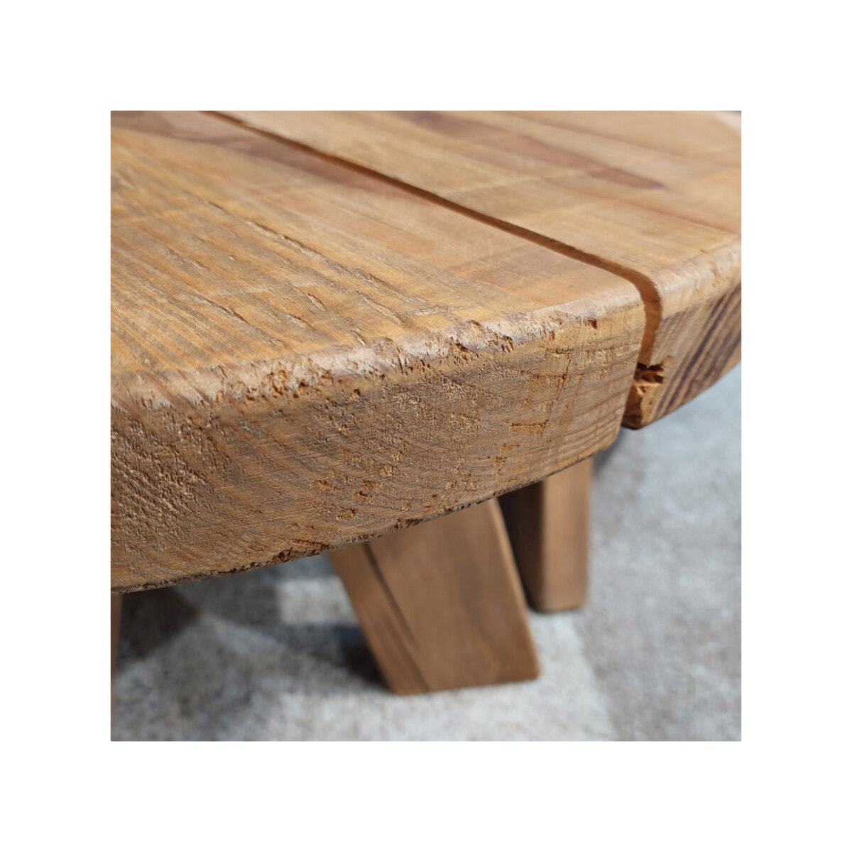 Table basse ronde en bois recyclé - ORIGIN