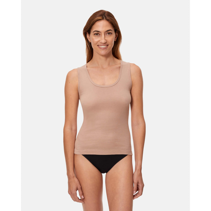 Camiseta de tirantes anchos de patrón básico con escote redondo ligeramente escotado