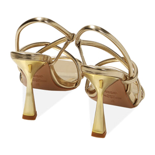 Sandali oro-giallo laminati
