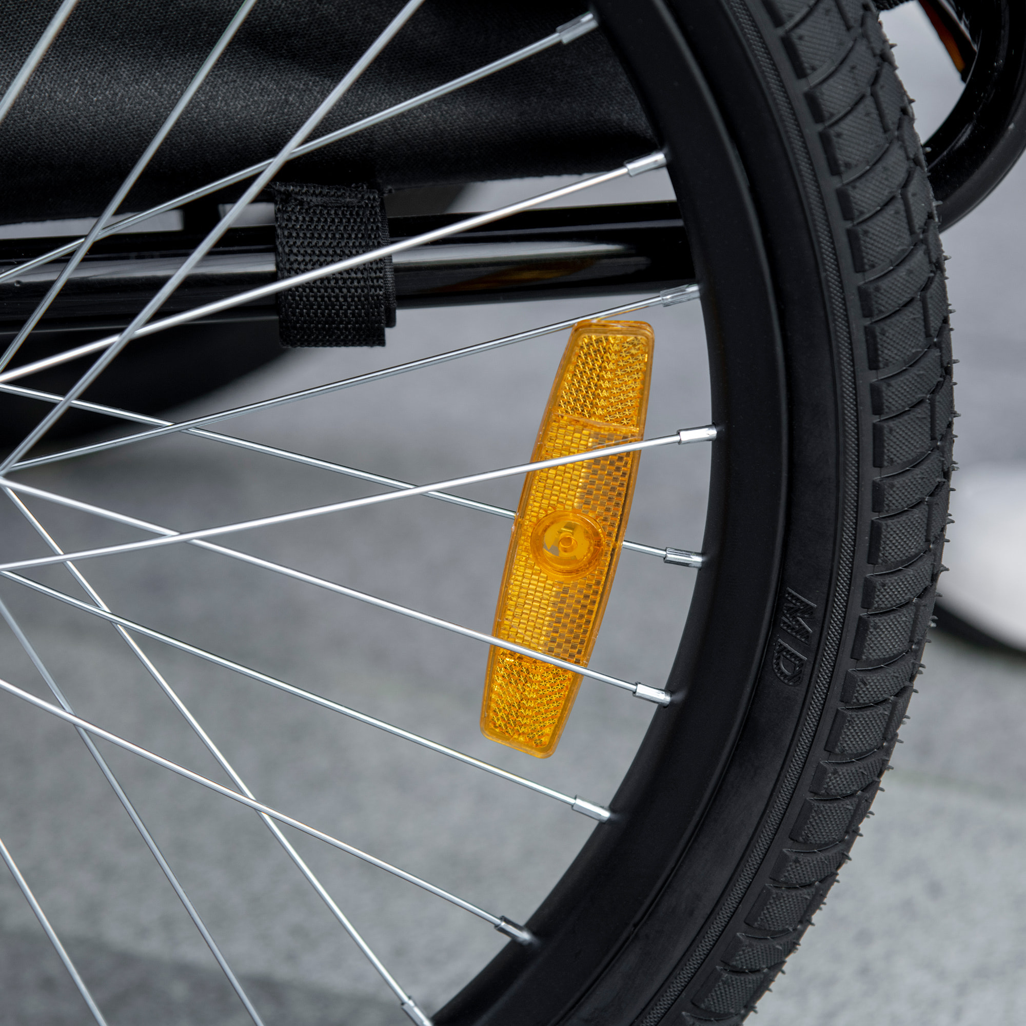 Remorque vélo pour chien 20 Kg pliable barre attelage fixation réflecteurs drapeau noir