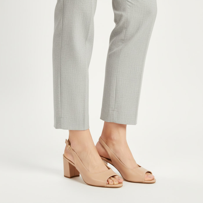 Decolletè spuntato - tacco 7,0 cm