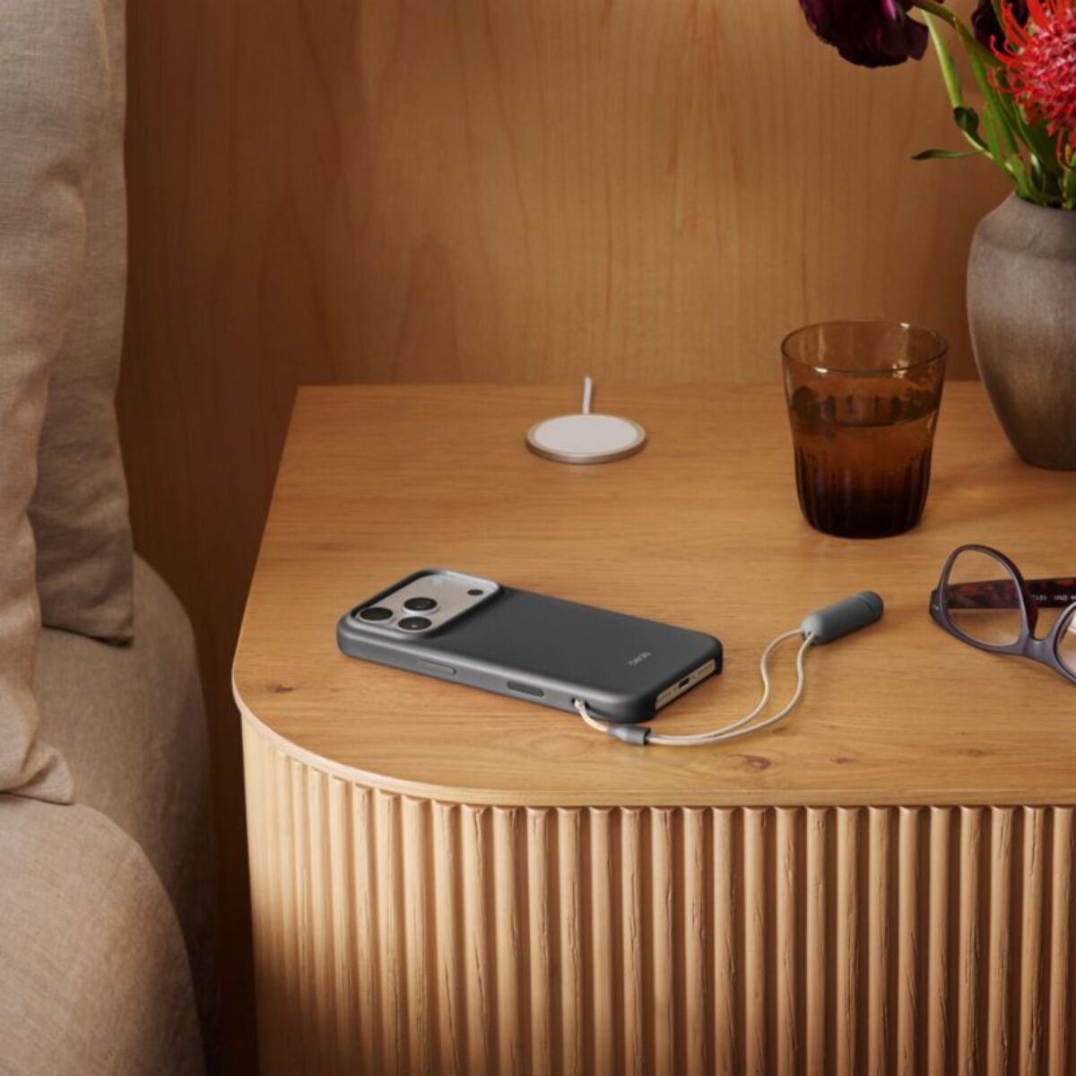 Coque BEATS iPhone 17 Pro Magsafe stand Gris granite