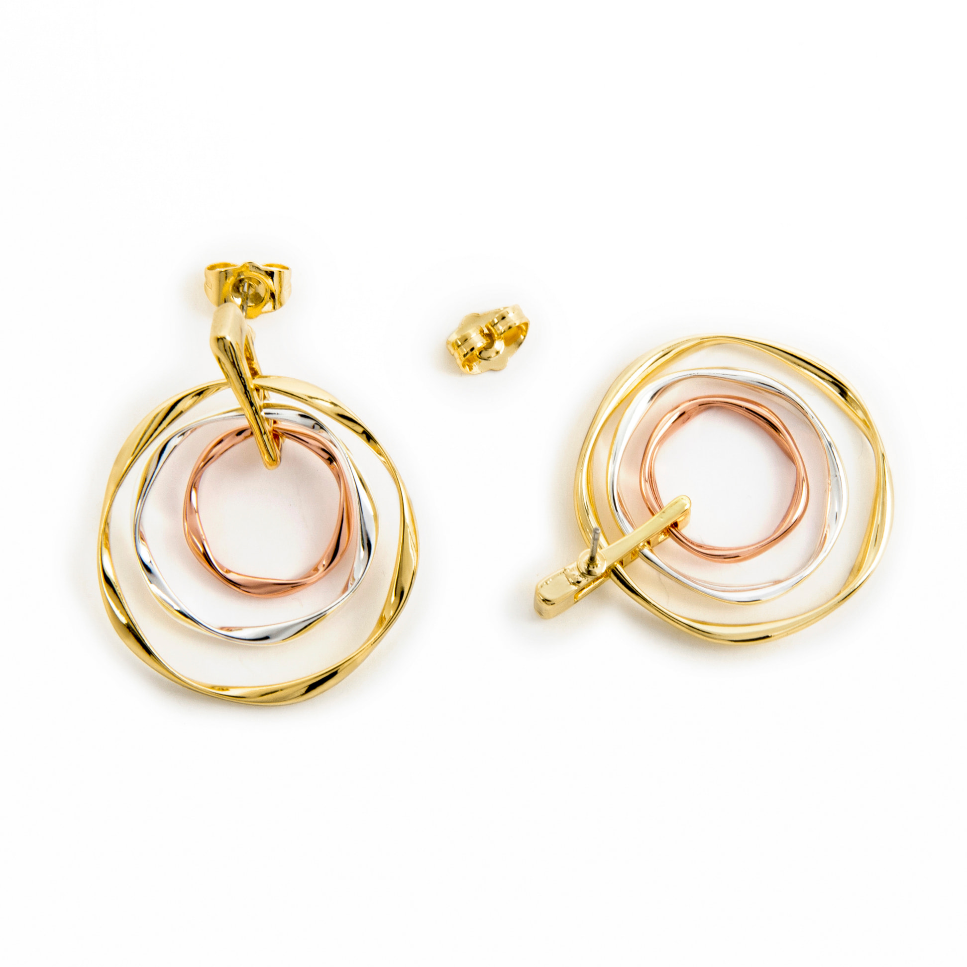 Pendientes acabados en oro amarillo de 18K