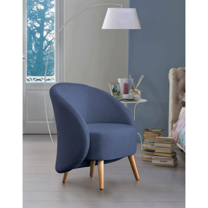 Poltrona Alla, Poltrona di design da salotto, 100% Made in Italy, Poltroncina relax in tessuto imbottito, Cm 70x60h80, Blu