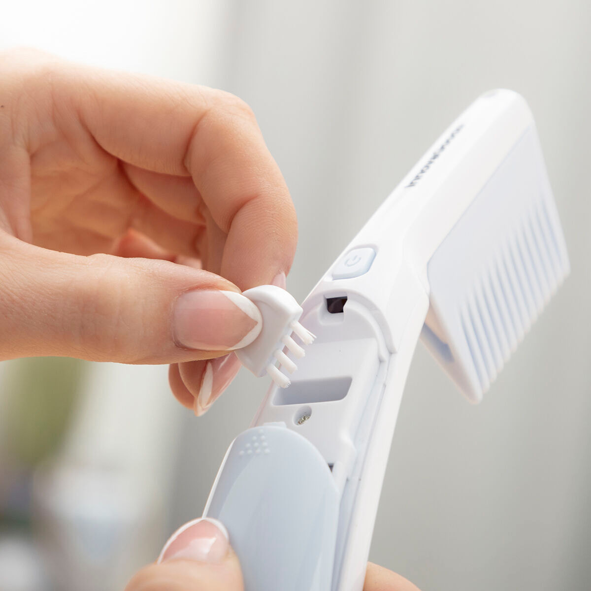 Pettine Elettrico Antipidocchi con Manico Unlicer InnovaGoods