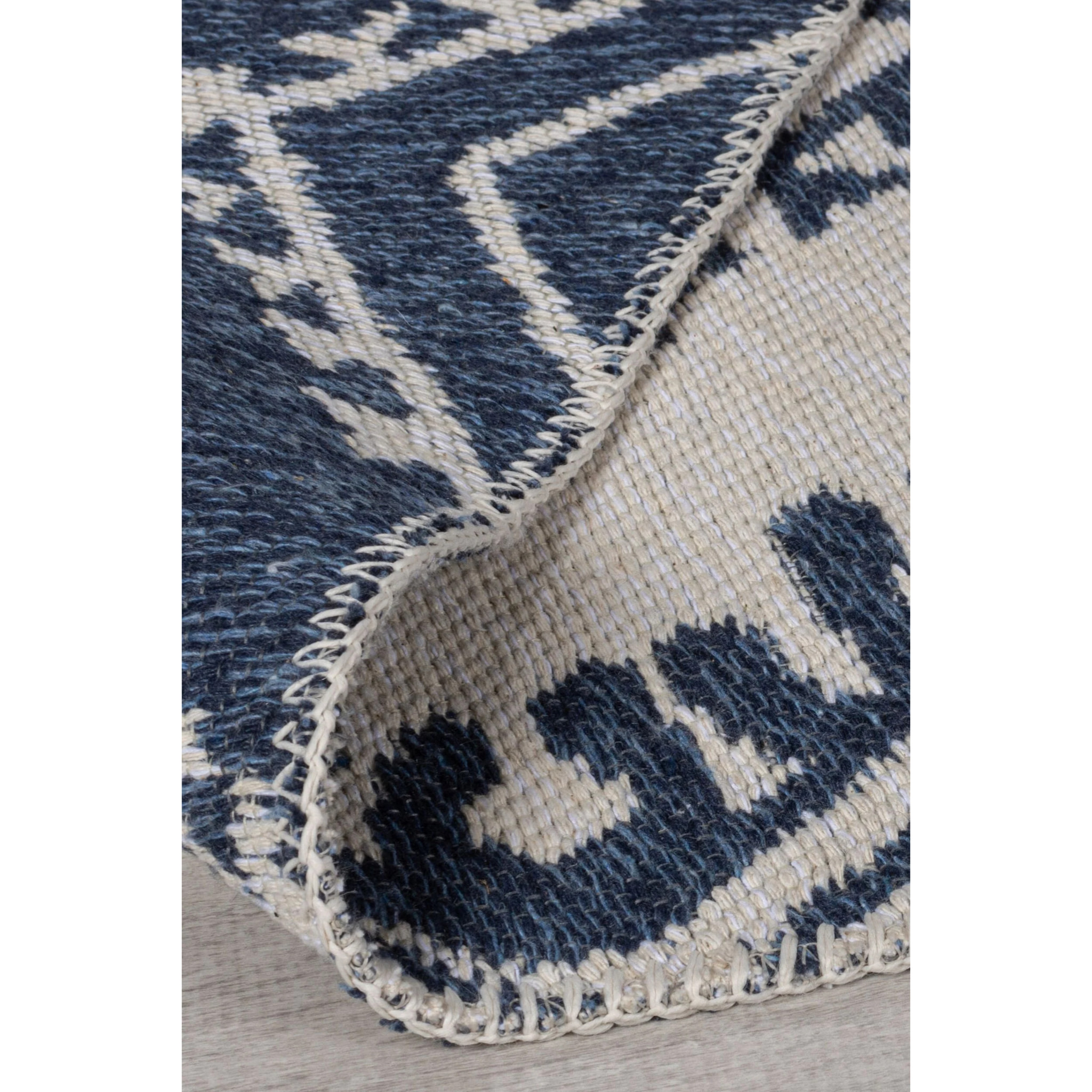 Tapis en matière recyclée ALIX