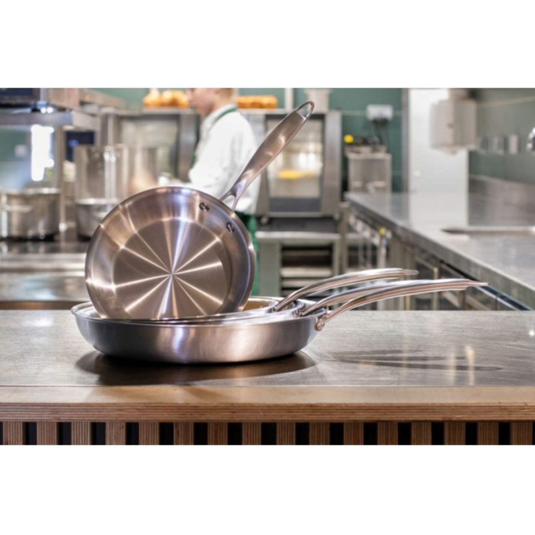 Batterie de cuisine MENASTYL 2 poeles Trinox 24/28cm