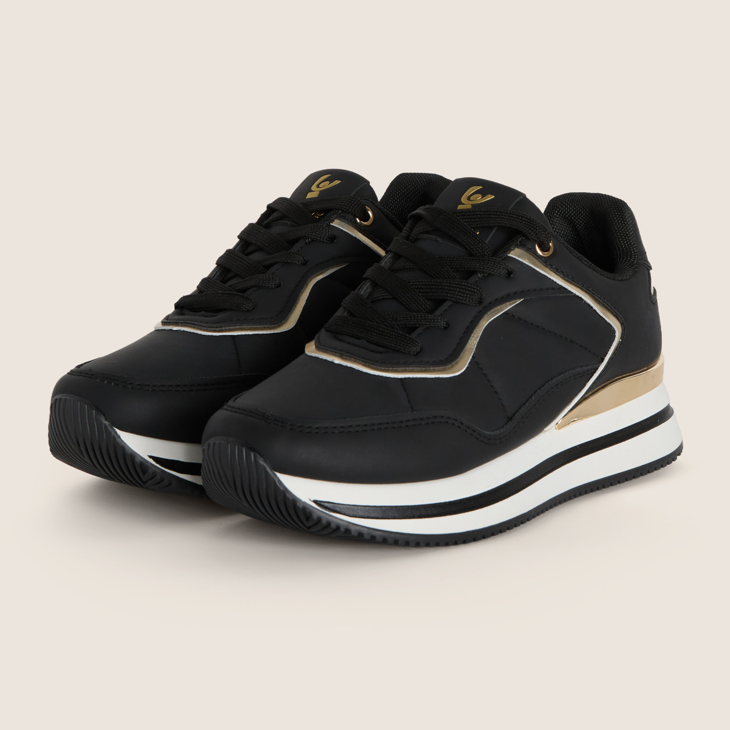 Sneakers Donna in Similpelle con Dettagli Metallizzati