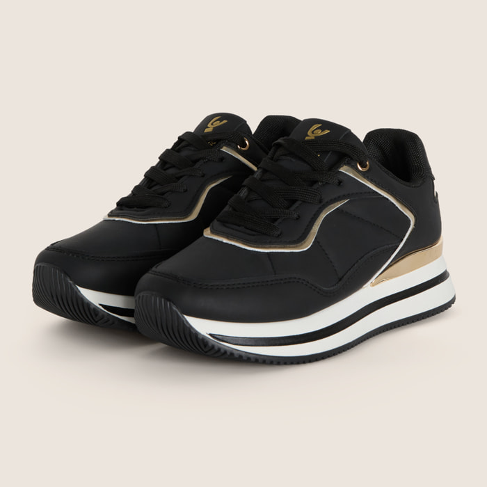 Sneakers Donna in Similpelle con Dettagli Metallizzati