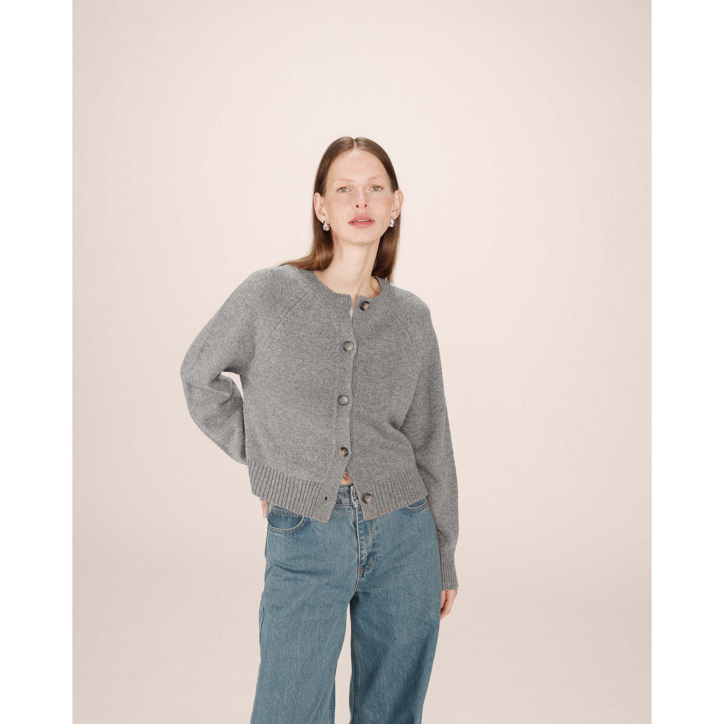 GRACE & MILA - Cardigan boutonne en laine gris Sanders | Veepee