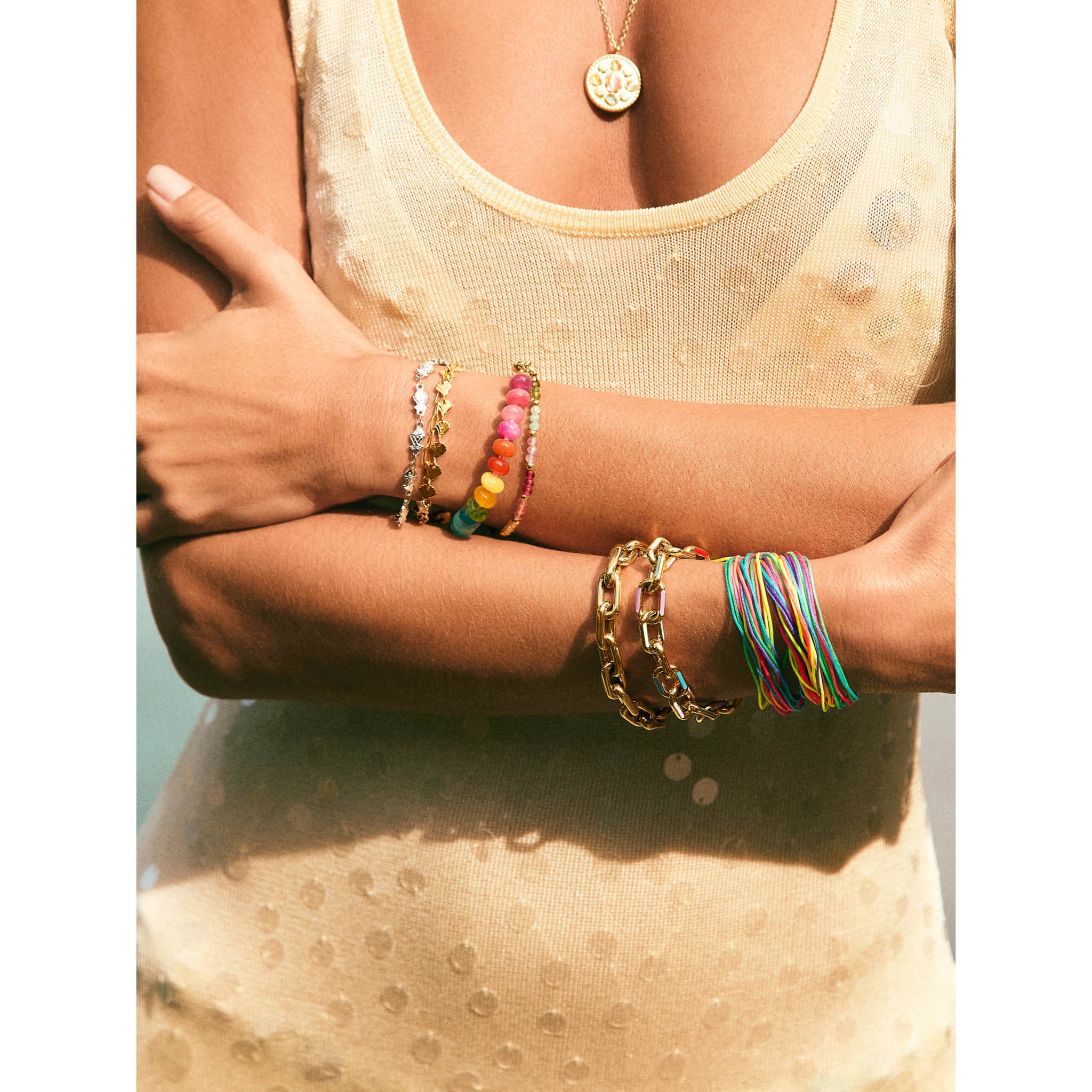 Pulsera Shells Acero Baño Oro