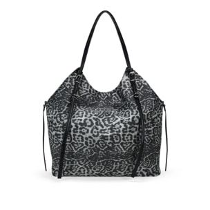 Bolso de hombro negro con hebillas metálicas