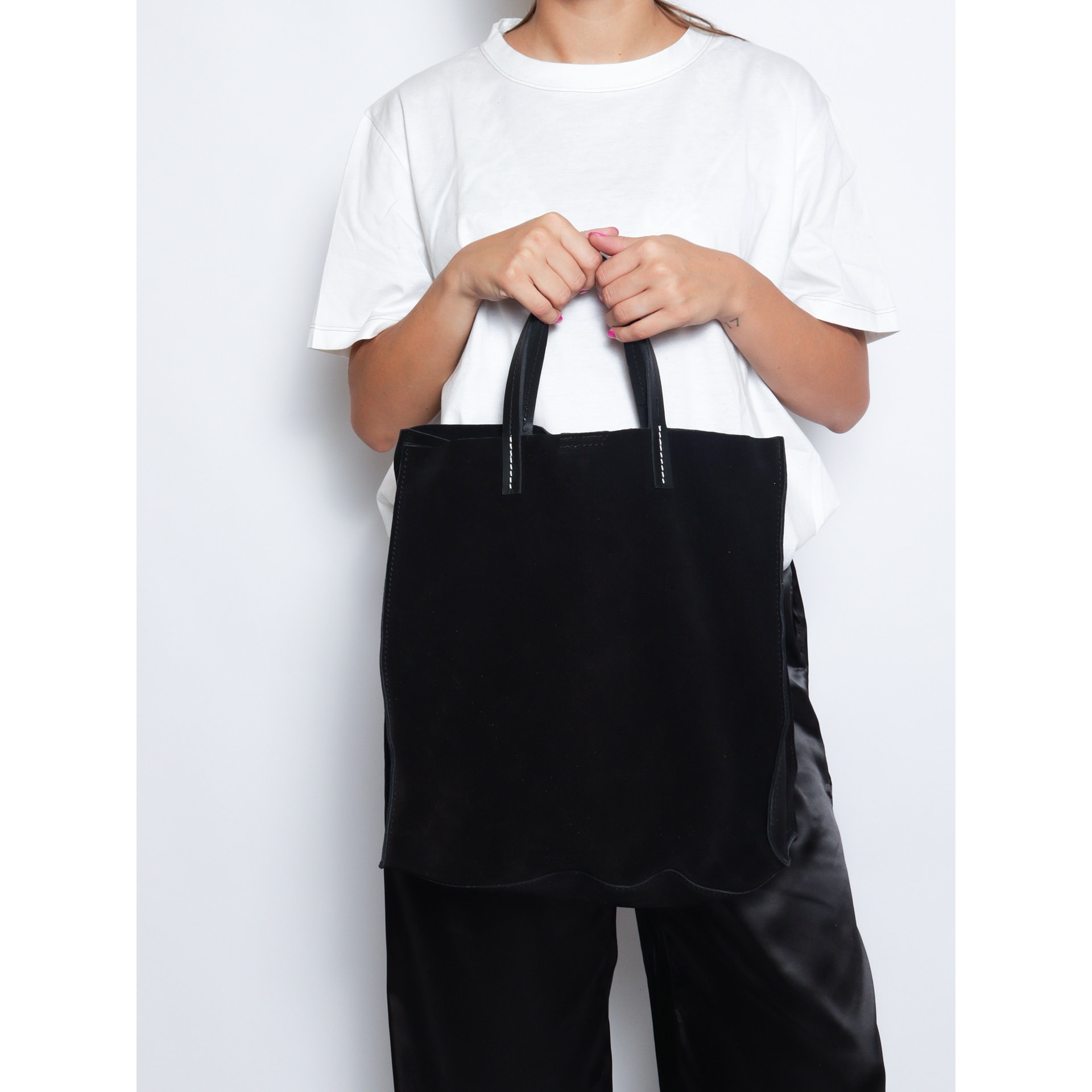 Borsa a mano da donna Made in Italy - Modello Novara Lux - Pelle Scamosciata - 34.5 x 32.0 x 17.0 cm