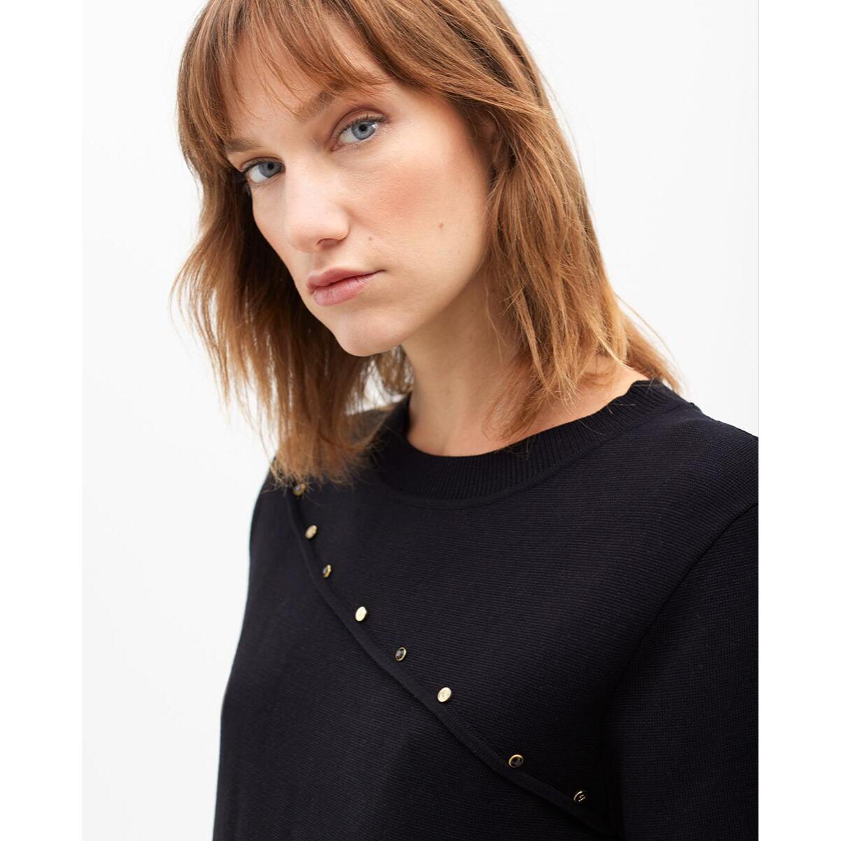 Abito Corto in Maglia con Borchie