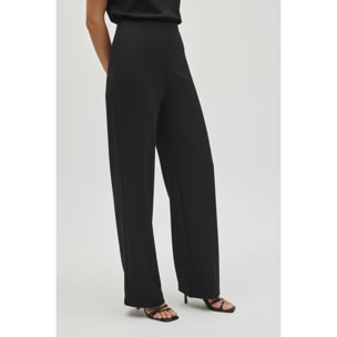 Pantaloni neri a gamba larga