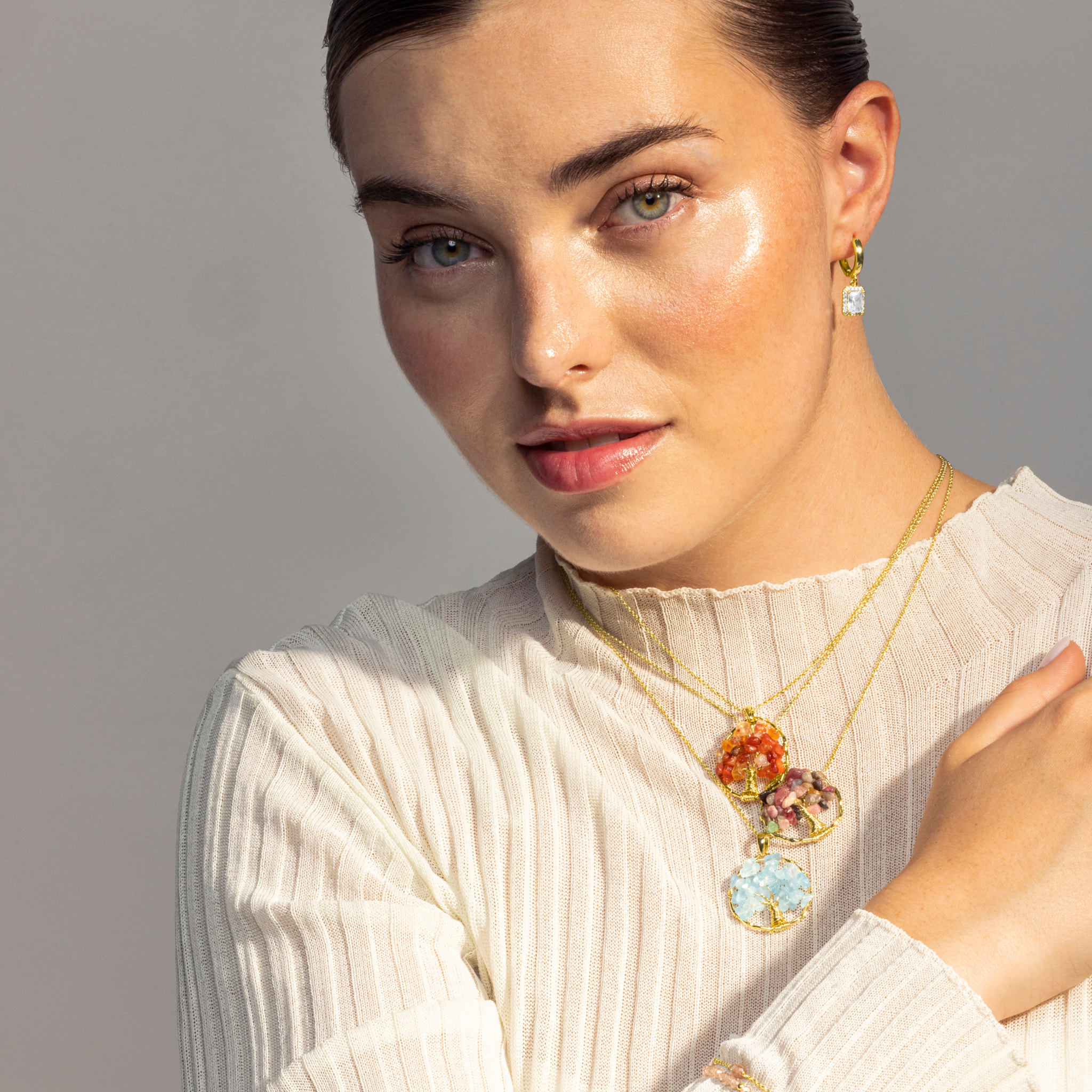 Pendientes de Circonita Brillante acabados en oro amarillo de 18k