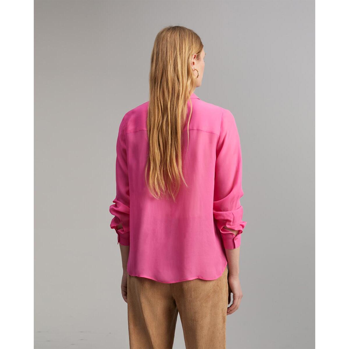 Camicia semitrasparente con tasche