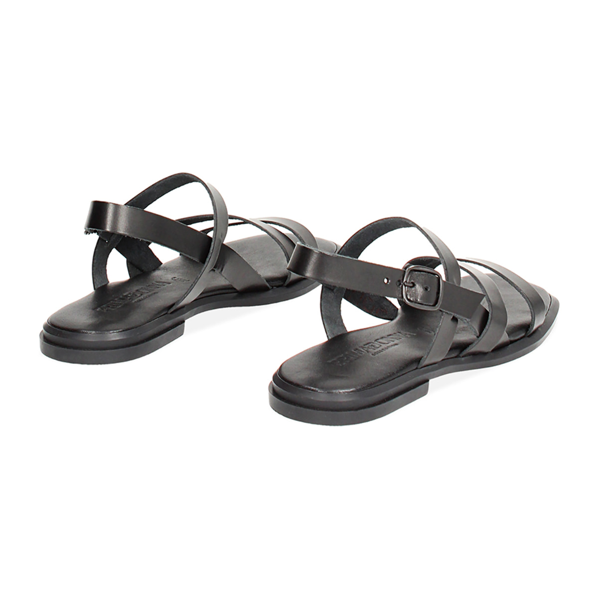 Basses sandales noires en cuir avec tige tressée