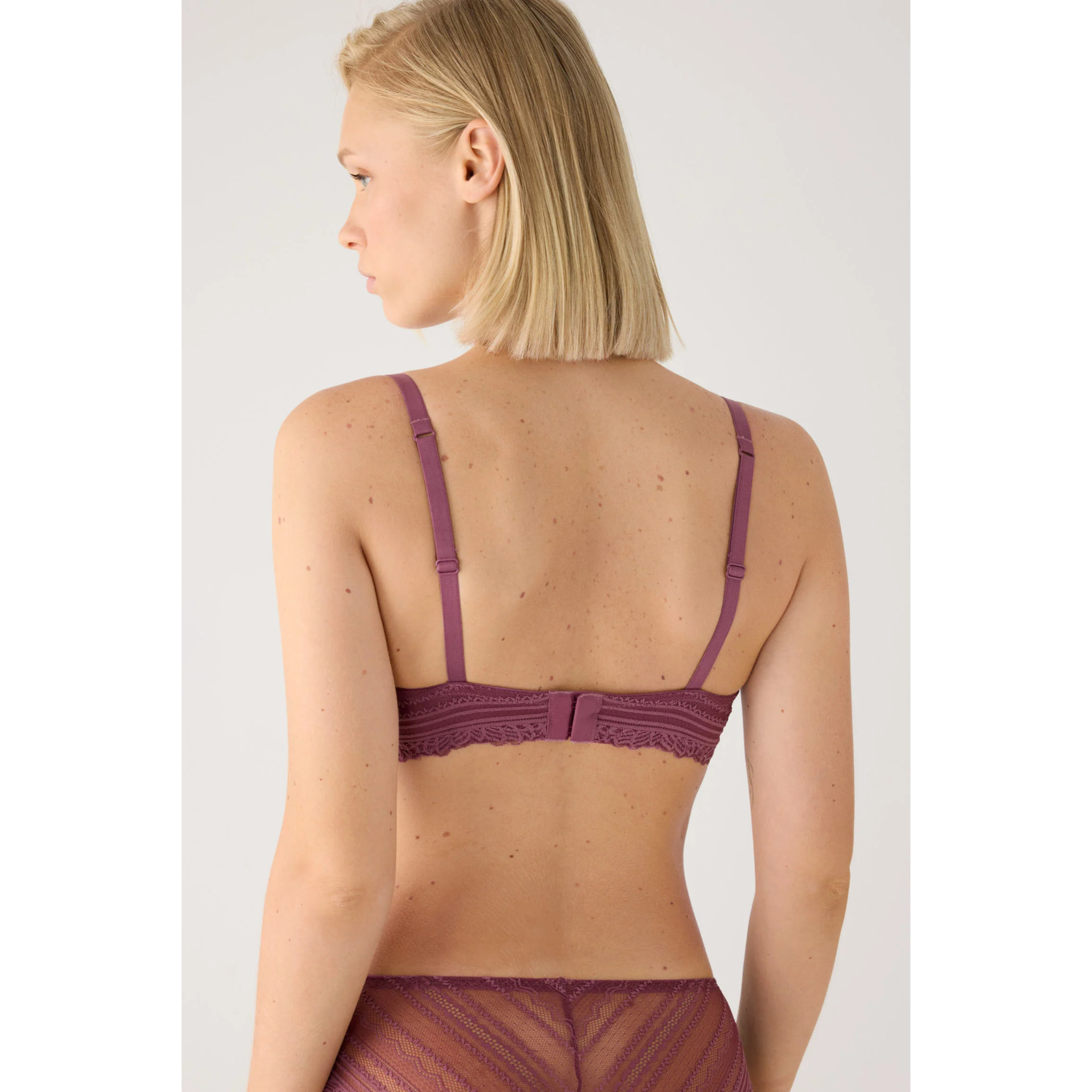 Reggiseno con ferretto e imbottitura